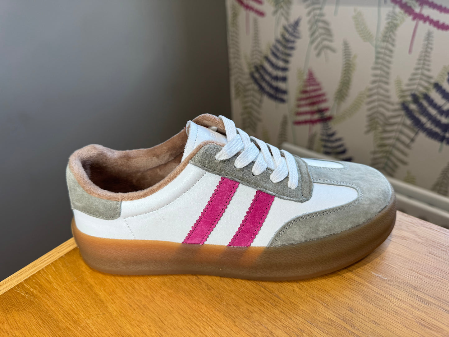 Drilleys Fifty Cherry Olive Trainer