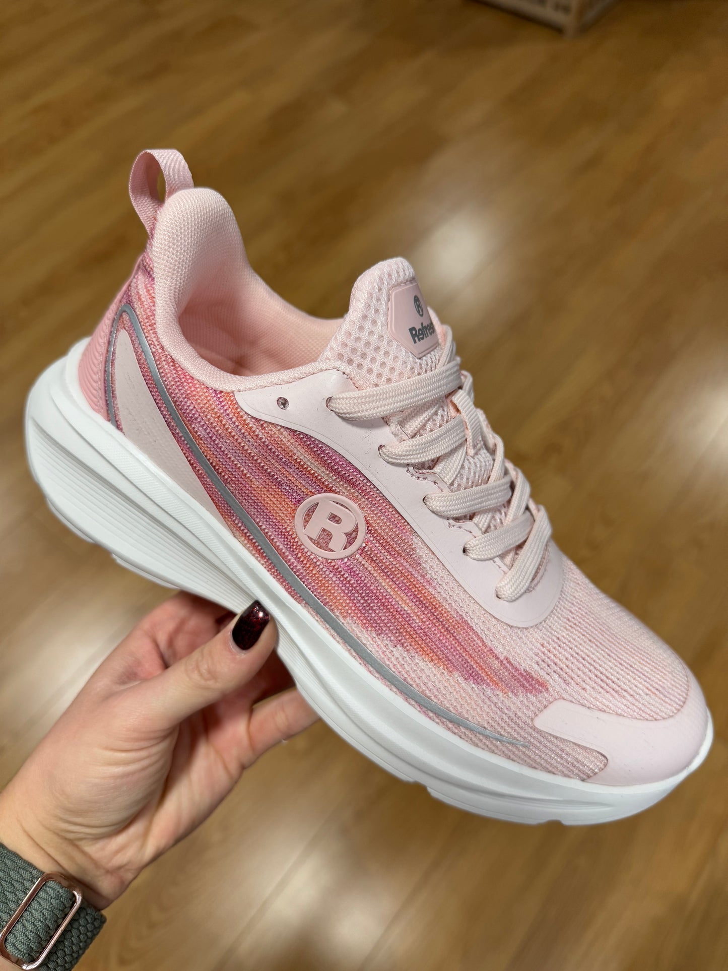 Refresh Nude Knit Trainer