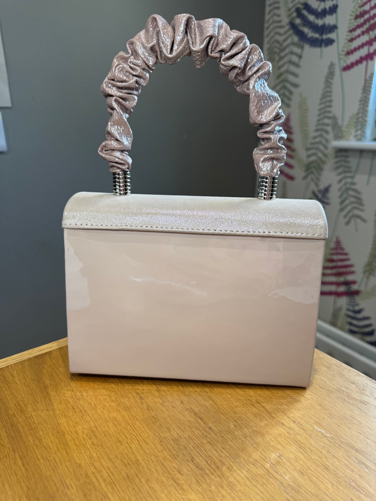 Emis Blush Shimmer Bow Box Bag