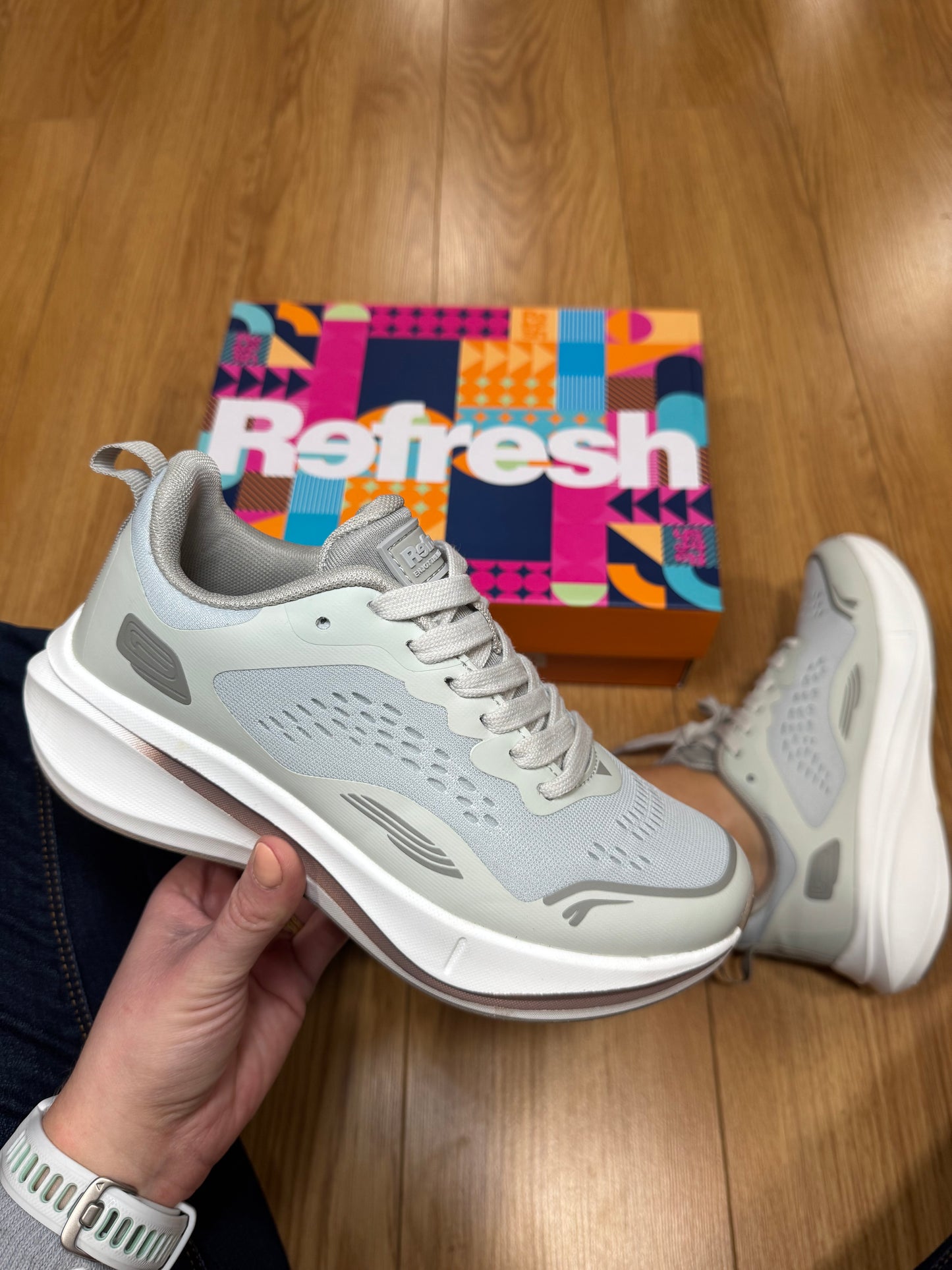 Refresh Grey Lightweight Trainer
