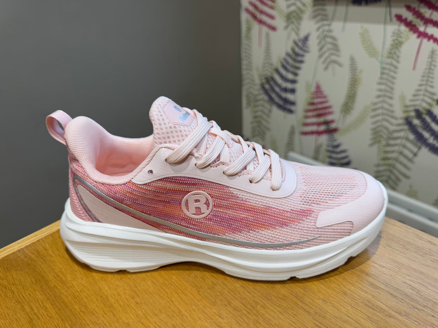 Refresh Nude Knit Trainer