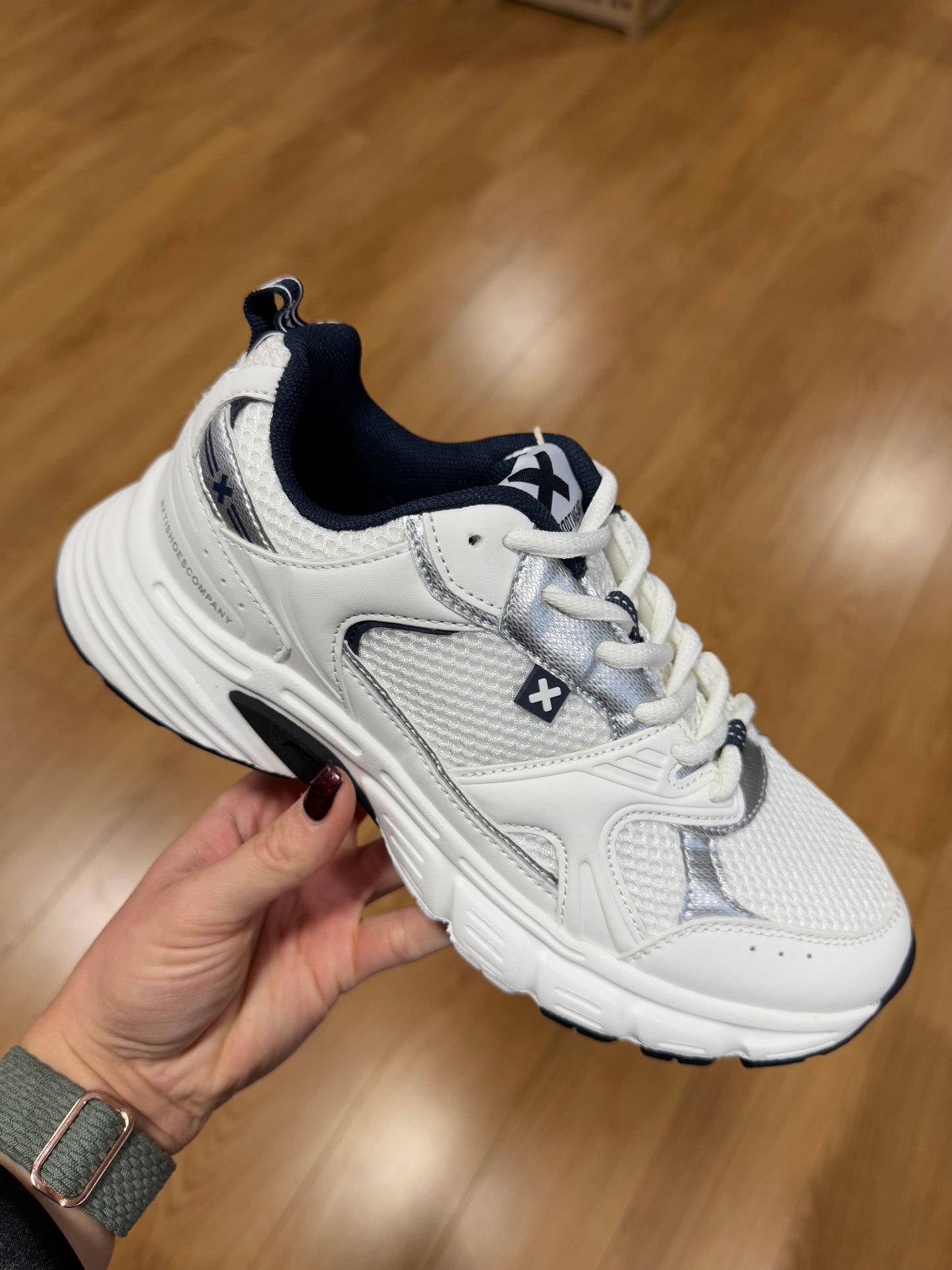 XTI White/Silver Mesh Trainer
