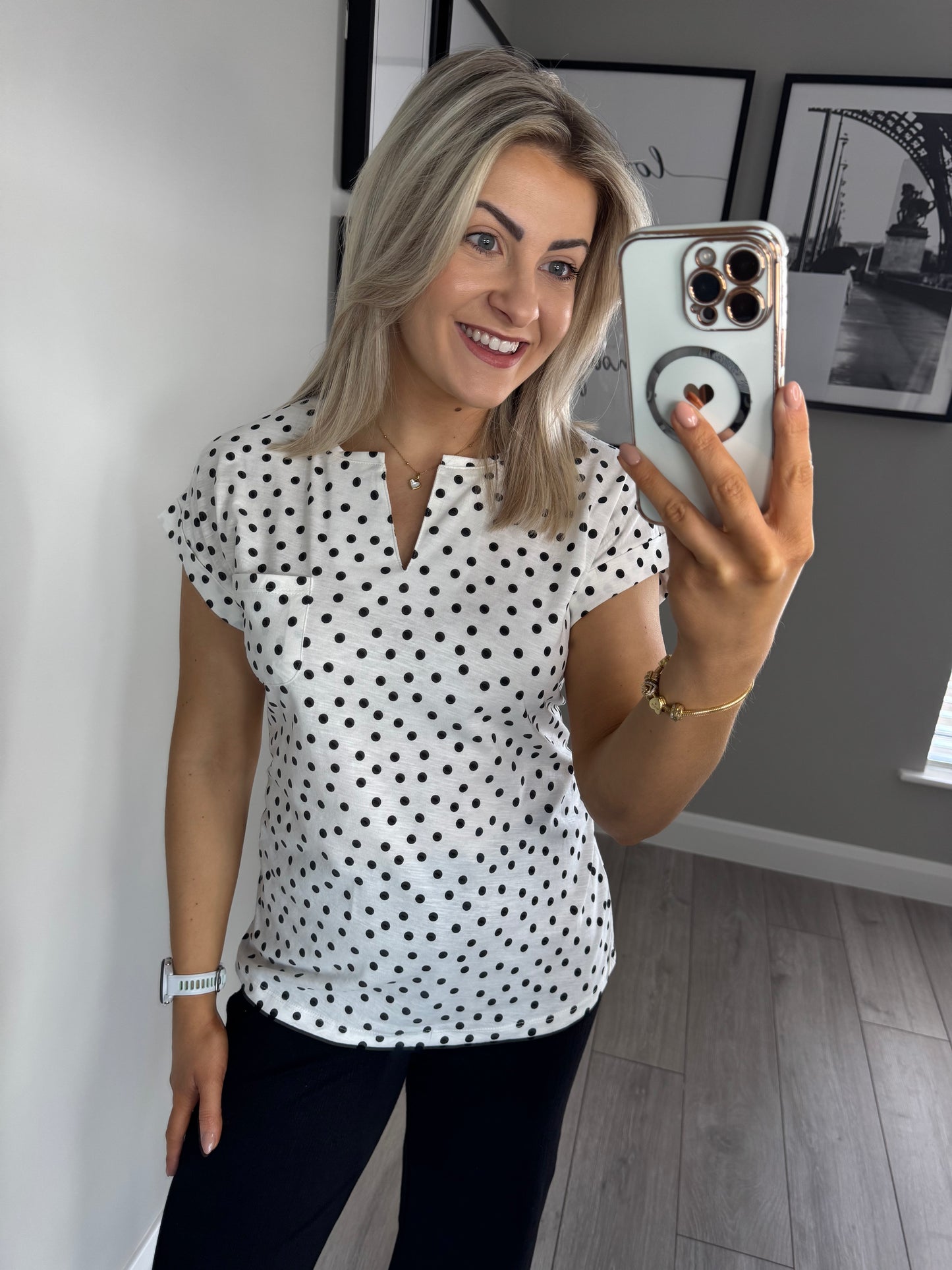 Freequent Black/White Spot Tee