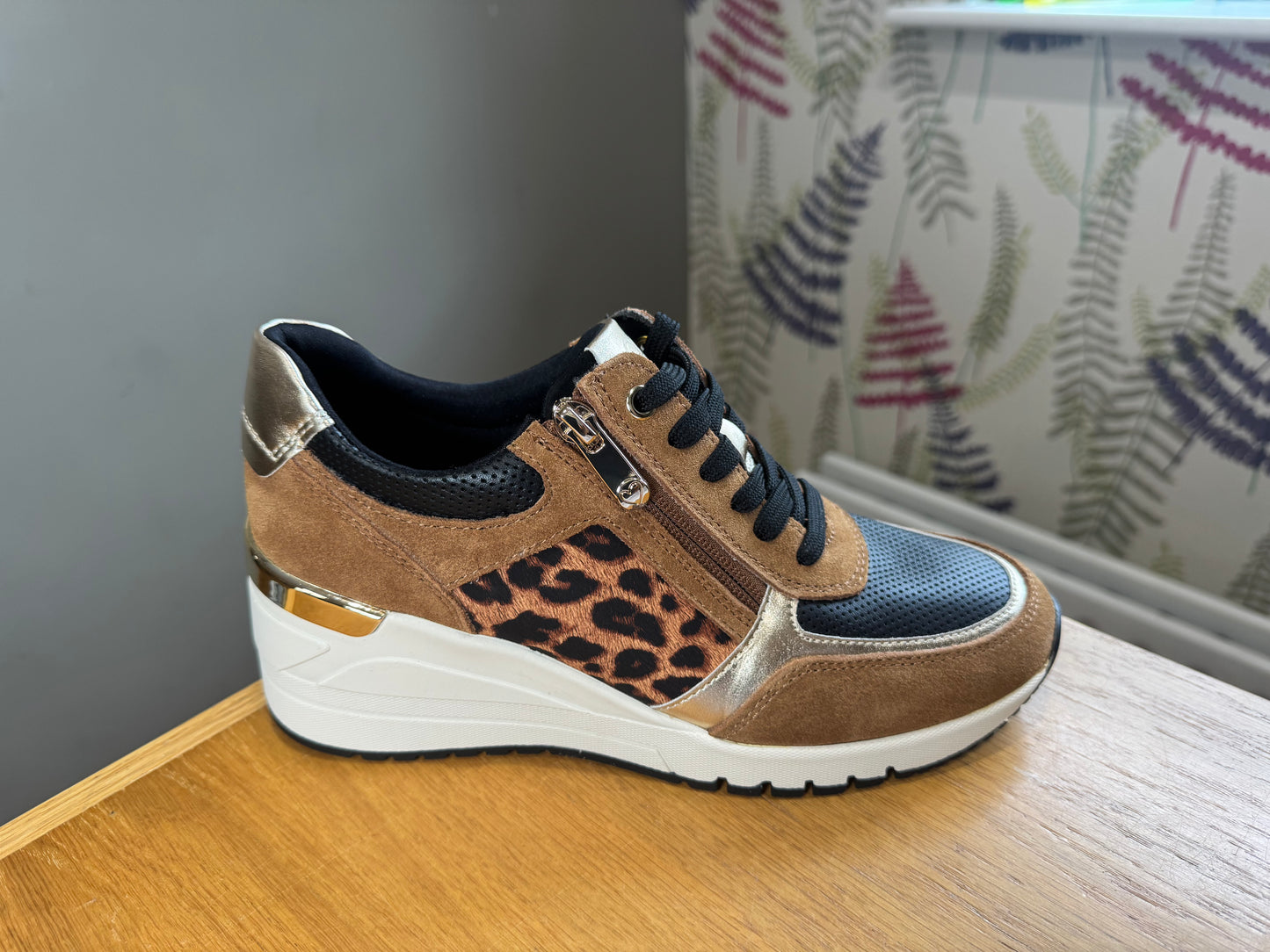 Marco Tozzi Tan/Leopard Zip Trainer
