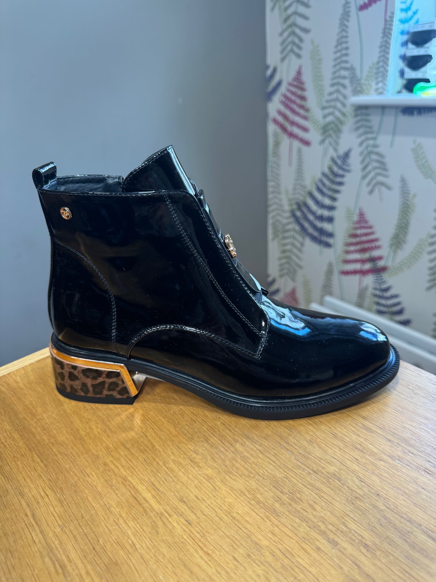 Zanni & Co Surabaya Black Boot