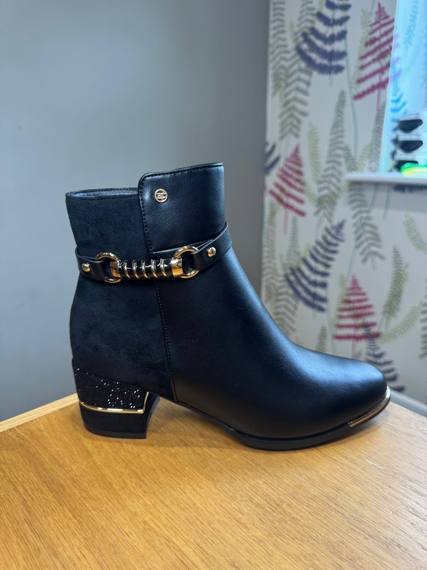 Zanni & Co Jayapura Black Boot