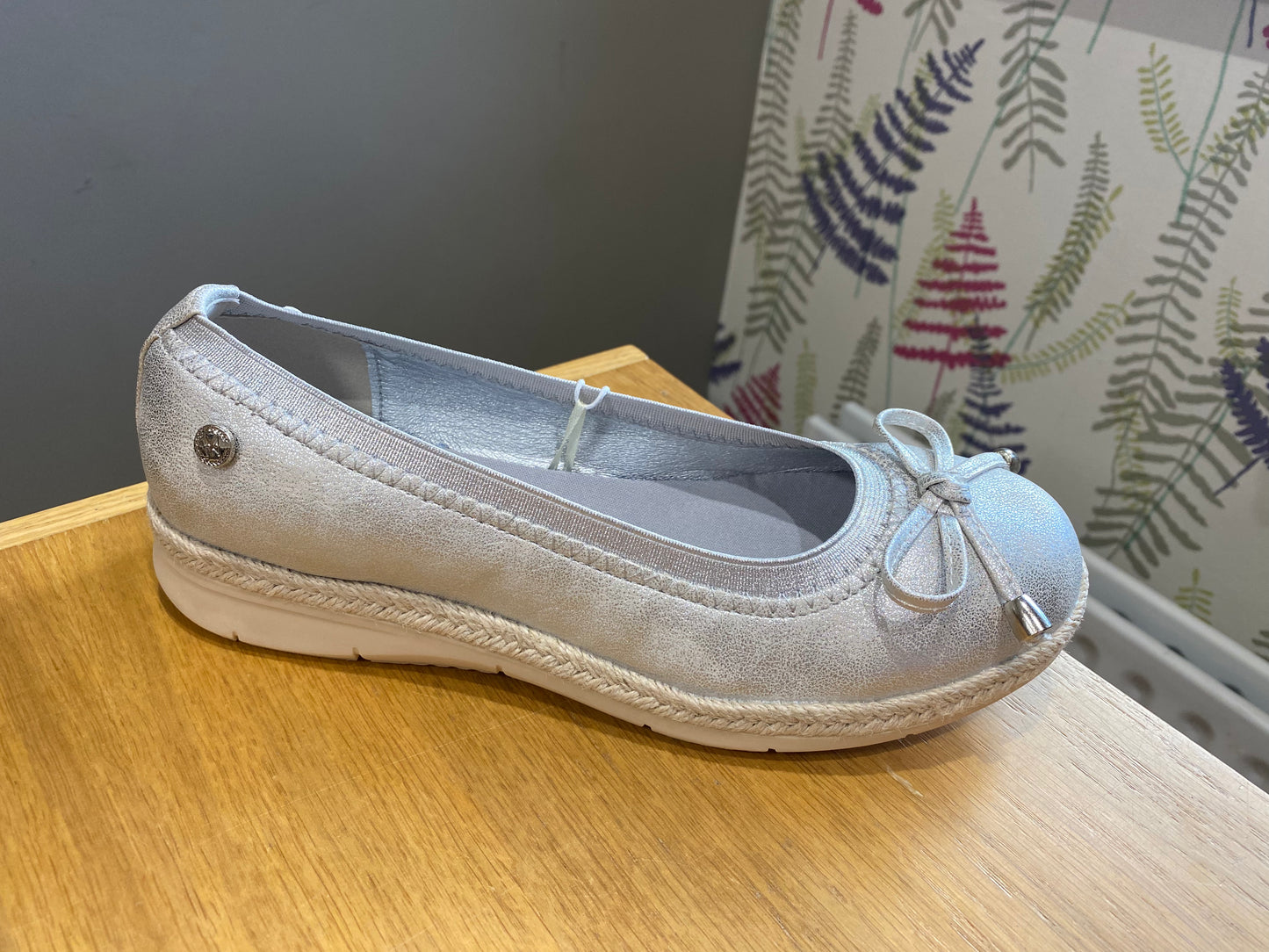 XTI Silver Metallic Pump