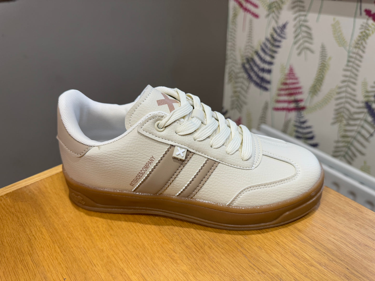 XTI Beige Stripe Trainer