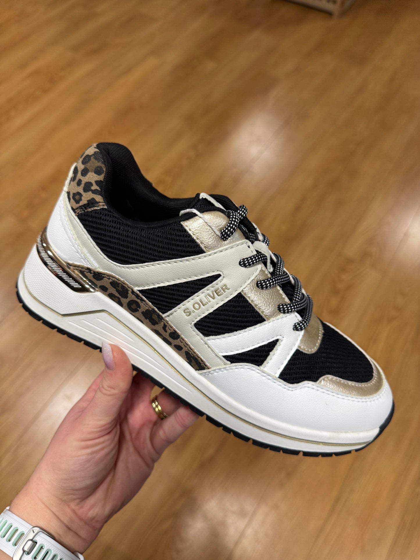 S. Oliver White/Black/Leopard Trainer