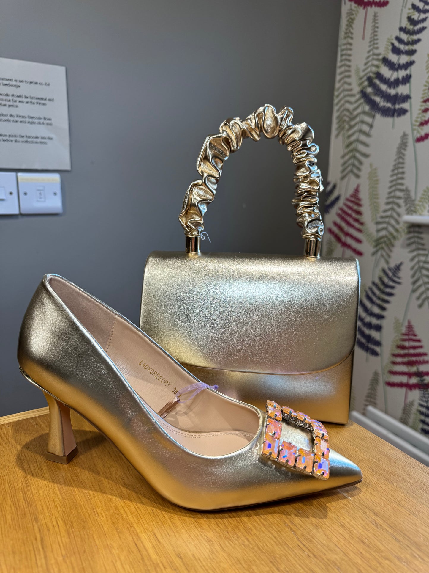 Sorento Lady Gregory Gold Court