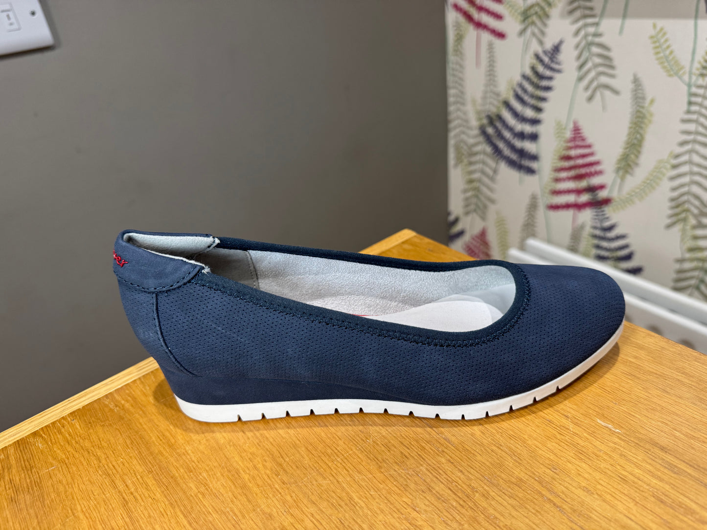 S. Oliver Navy Wedge