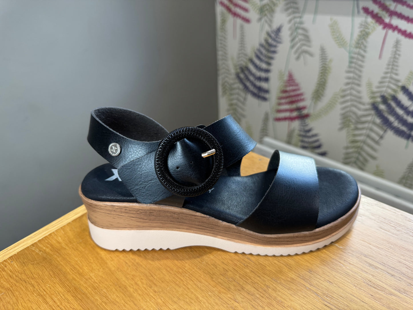 XTI Black Wedge Sandal