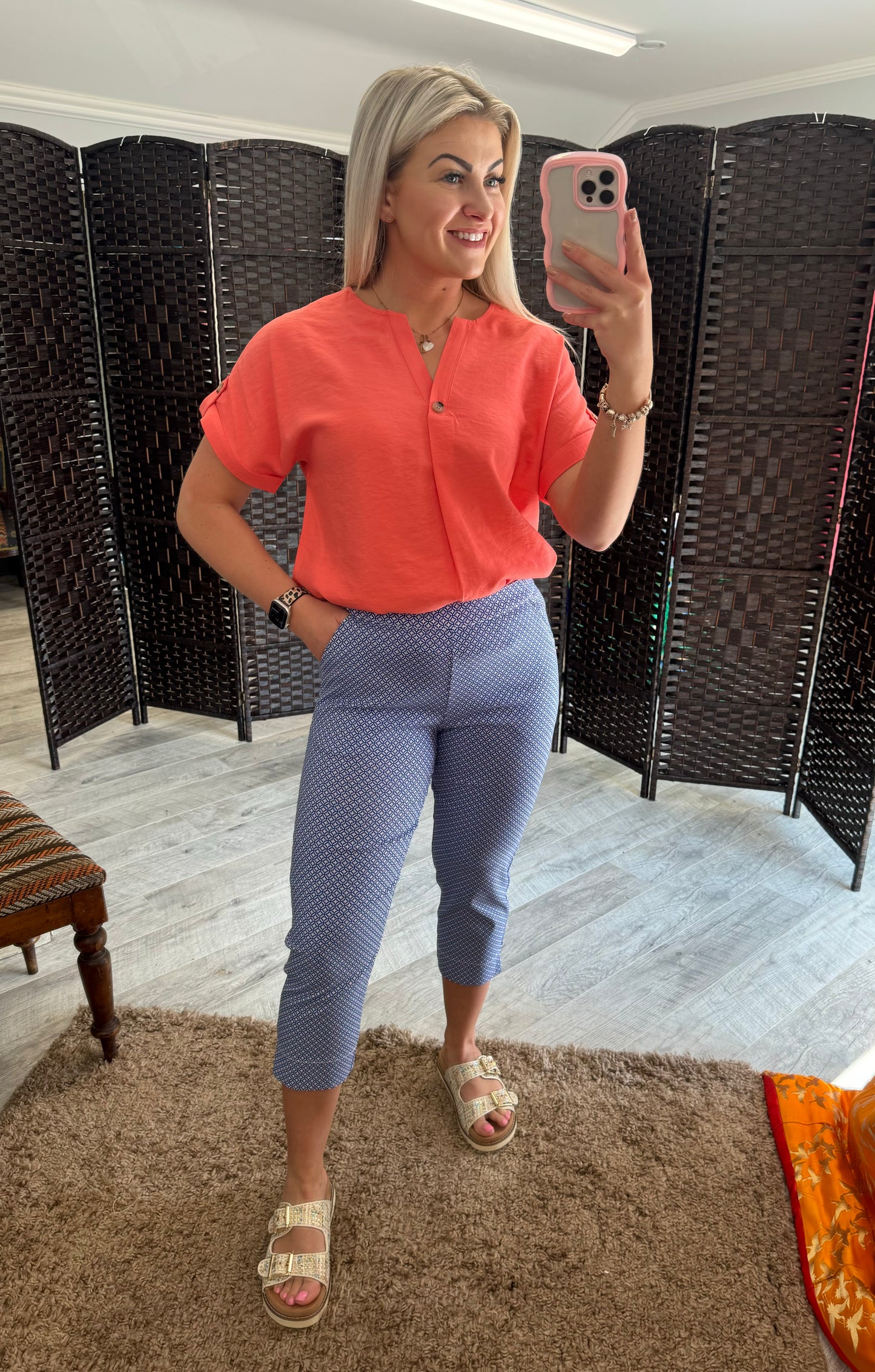 Claudia Royal/White Geometric Crops