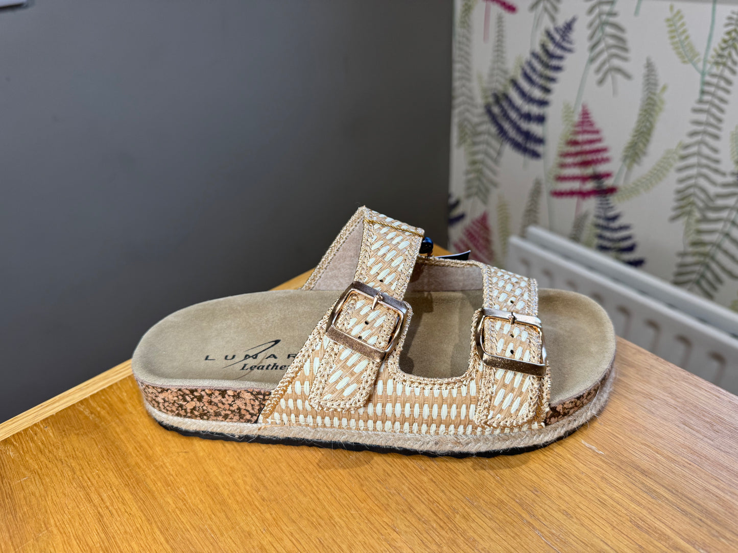 Lunar Bijou Beige Slider