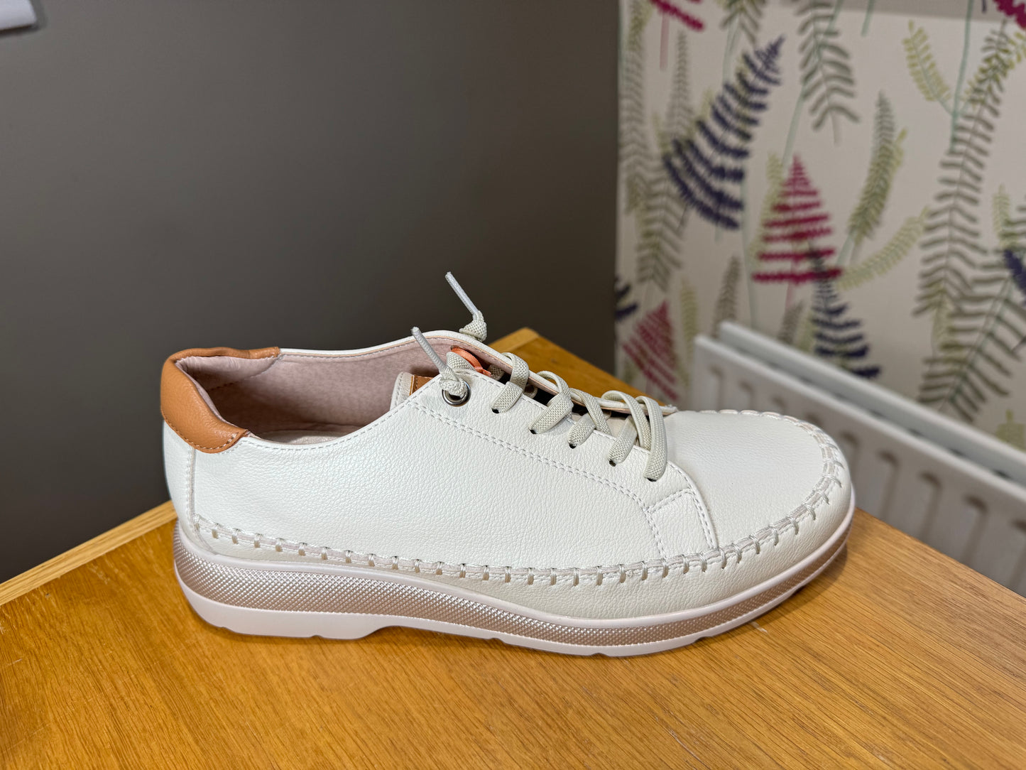 OMG Gastun Beige Elasticated Slip On