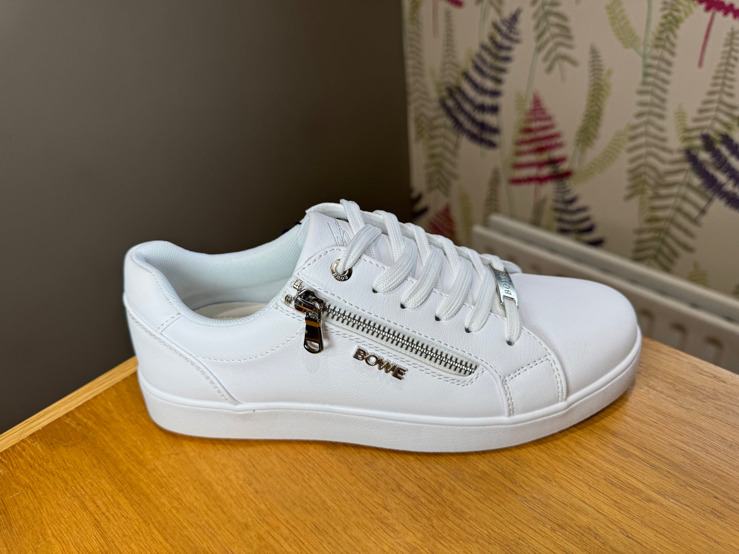 Tommy Bowe for Her Flucher White Trainer