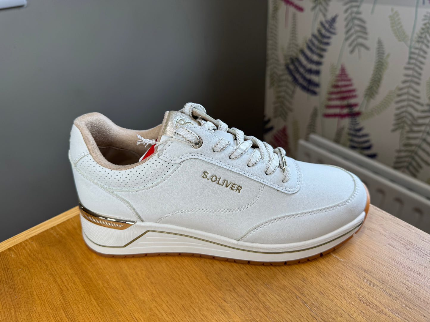 S. Oliver White Wedge Trainer