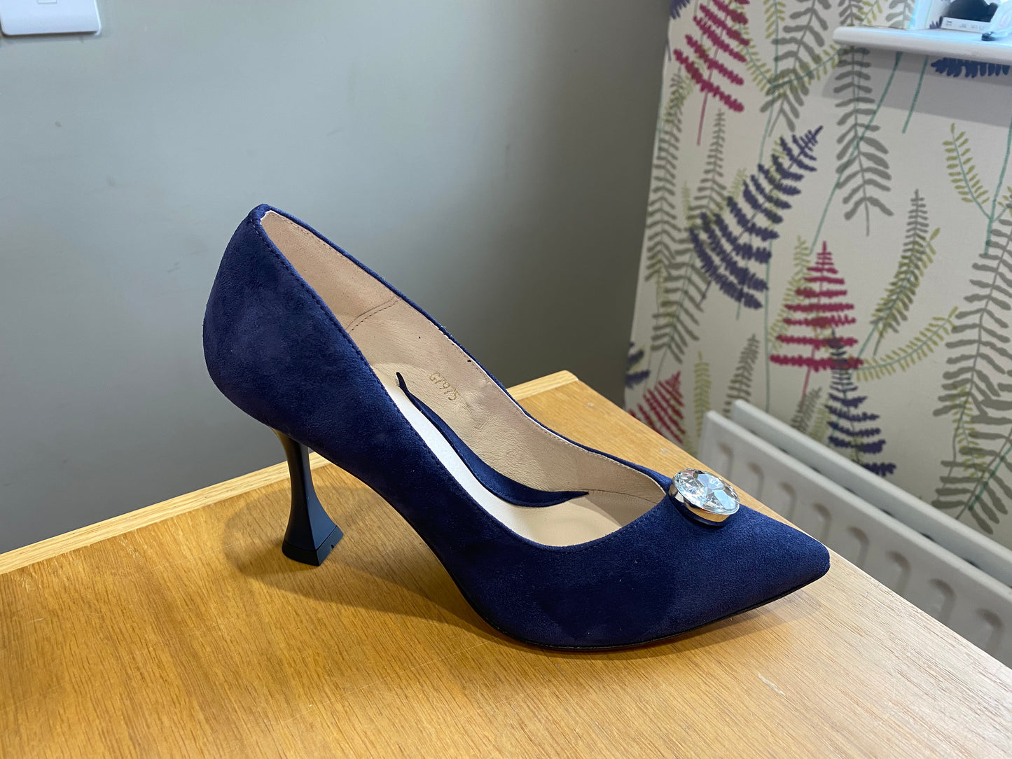 Emis Navy Diamond Court