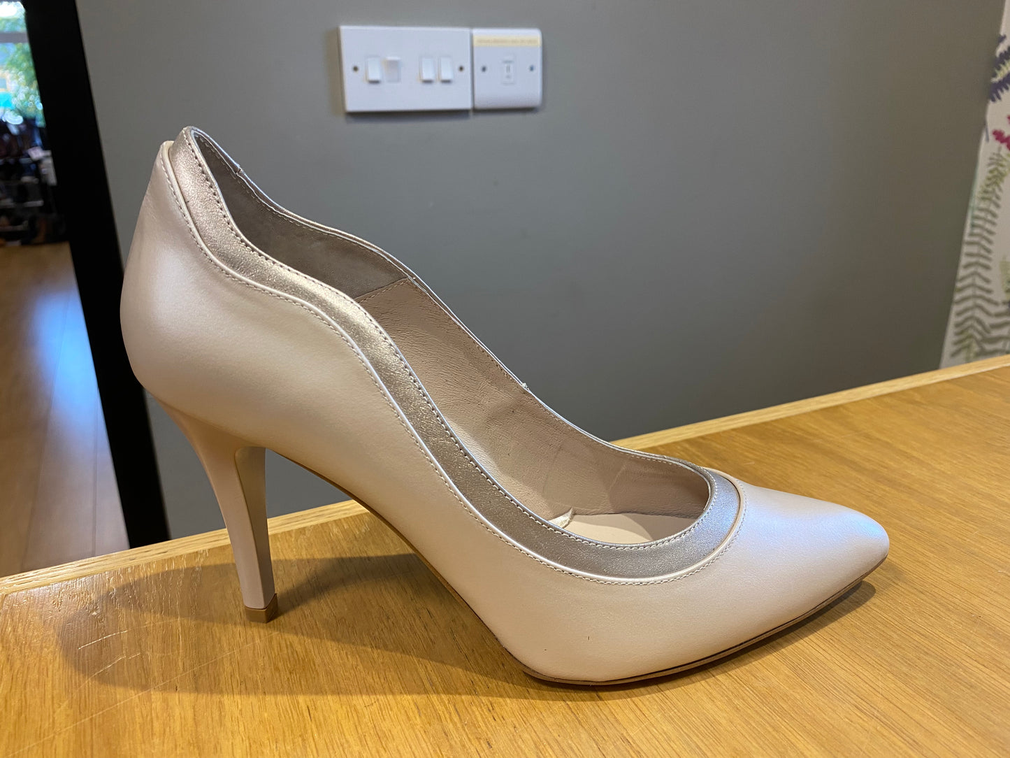 Emis Champagne Trimmed Shoe