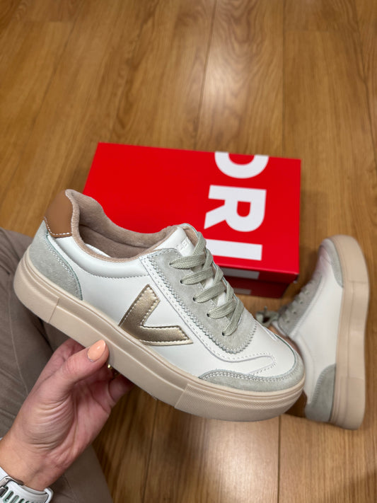 Drilleys Eighty La Fonda Mirage Trainer
