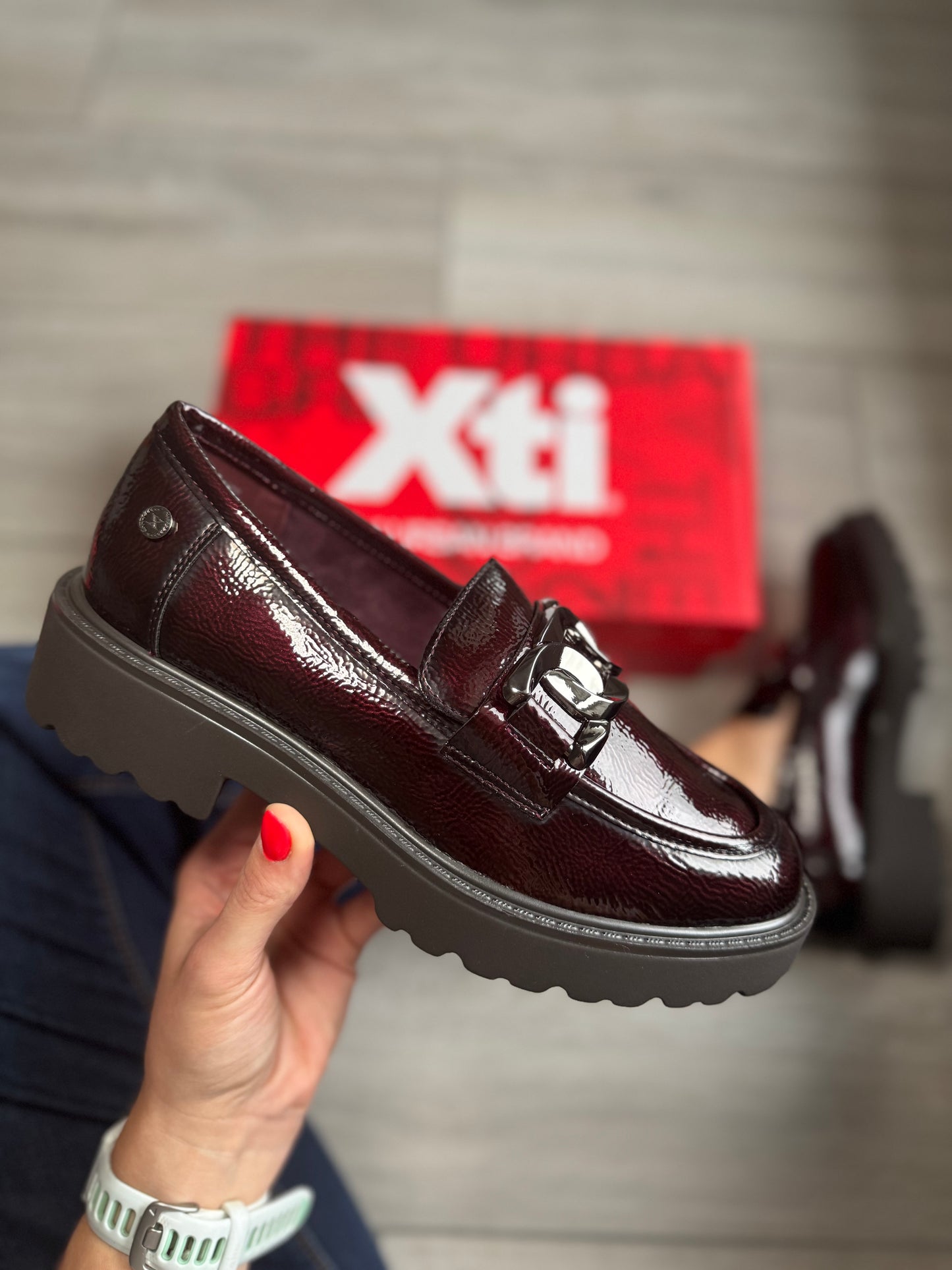 XTI Burgundy Patent Loafer