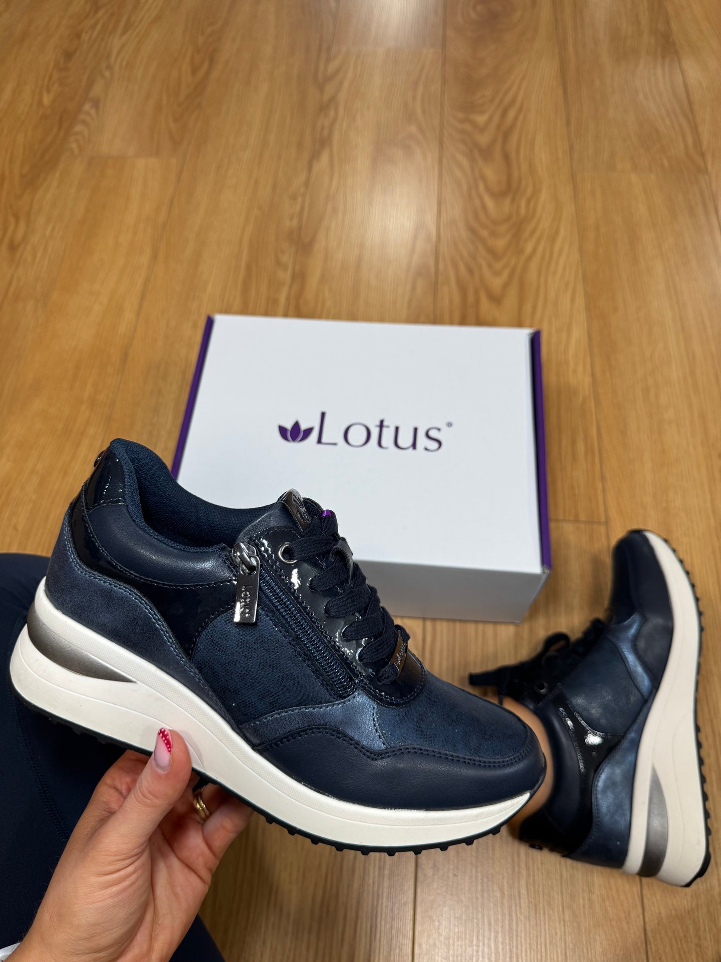 Lotus Pluto Navy Wedge Trainer