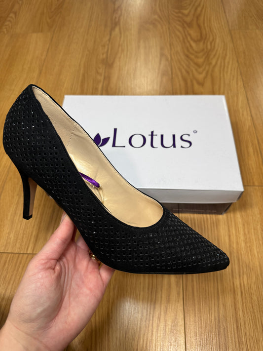 Lotus Kayla Black Shoe