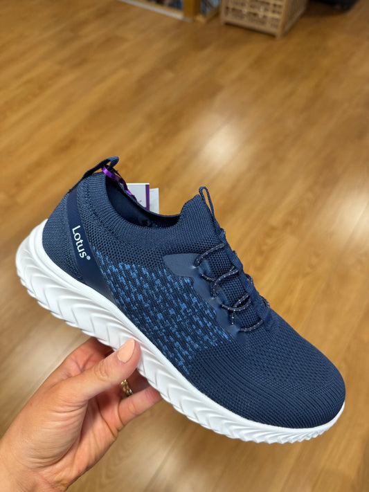 Lotus Girona Navy Trainer