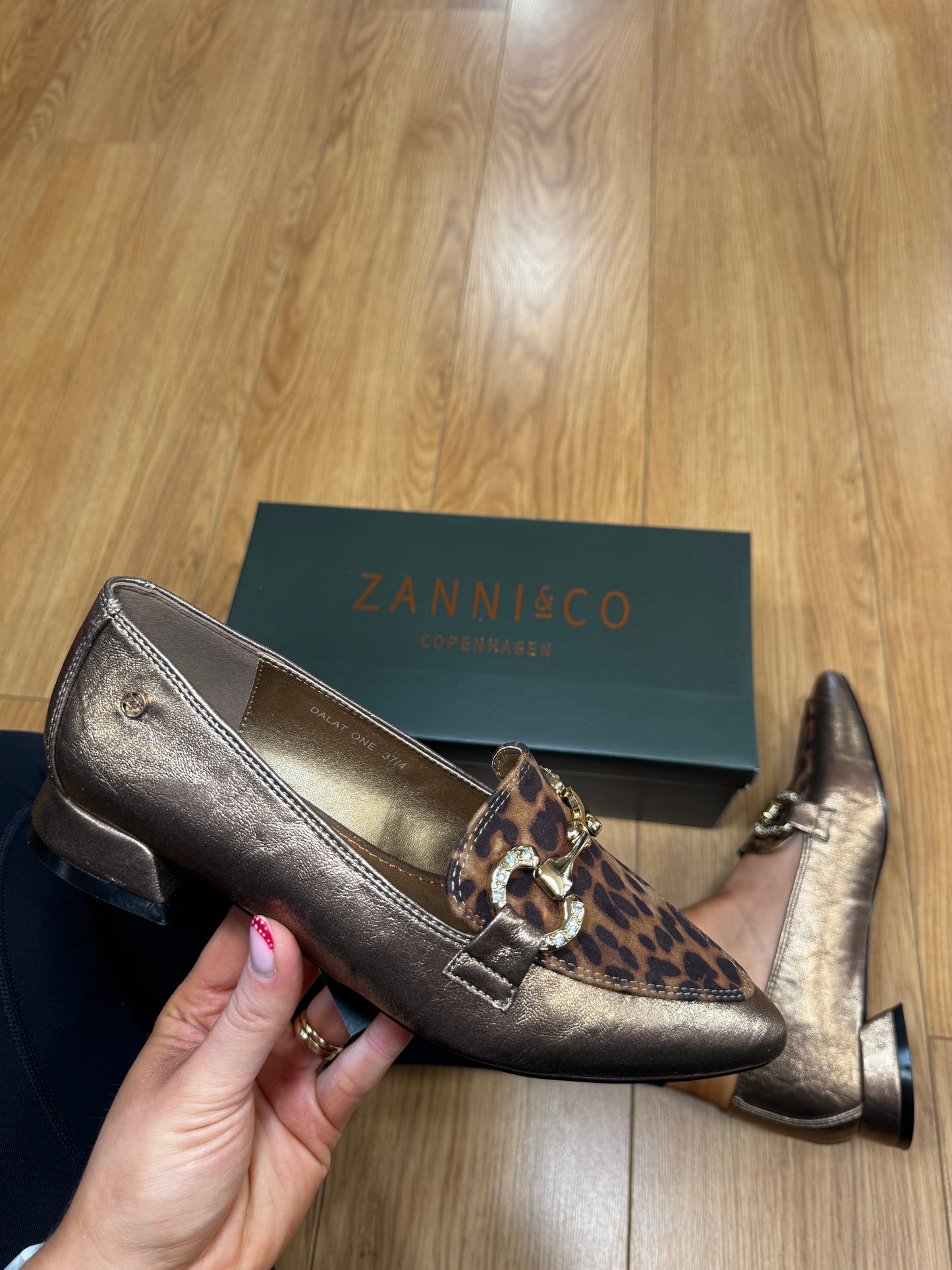Zanni Dalat Gold Cheetah Loafer
