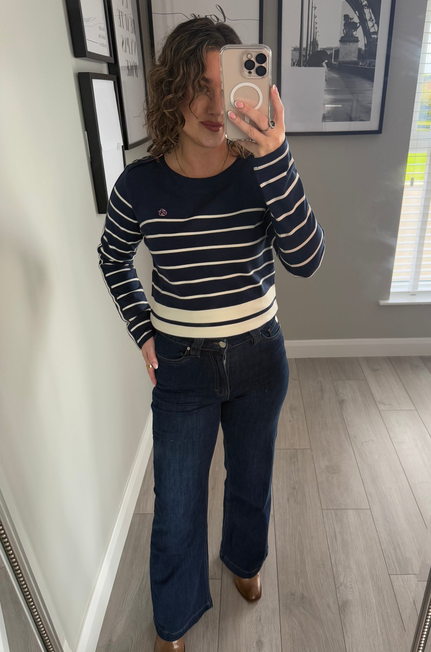 Brakeburn Heritage Bella Crew Neck Sweatshirt