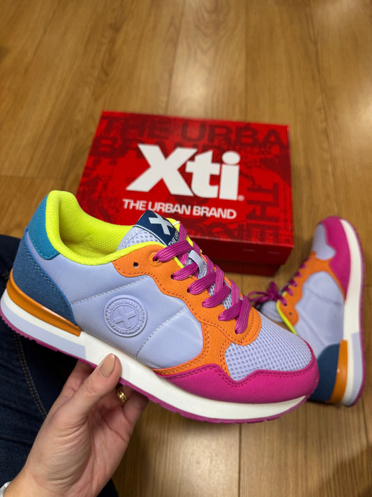 XTI Lilac/Pink Multi Knit Trainer