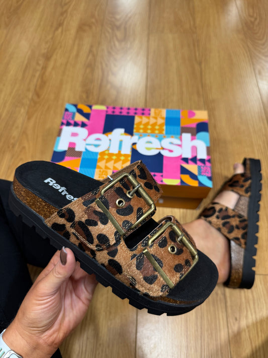 Refresh Camel Leopard Slider