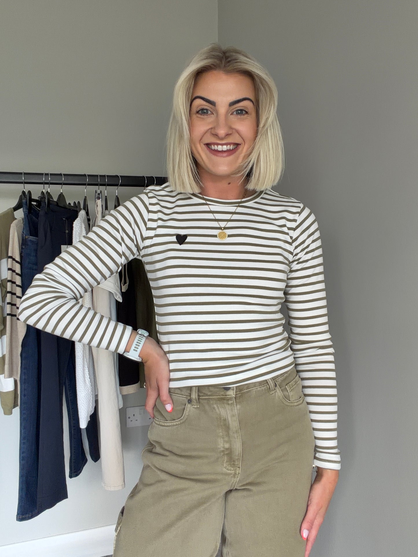 Kaffe Liddy Chalk/Aloe/Black T-Shirt