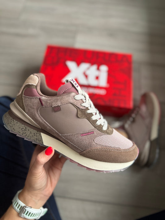 XTI Taupe/Mauve Knit Trainer