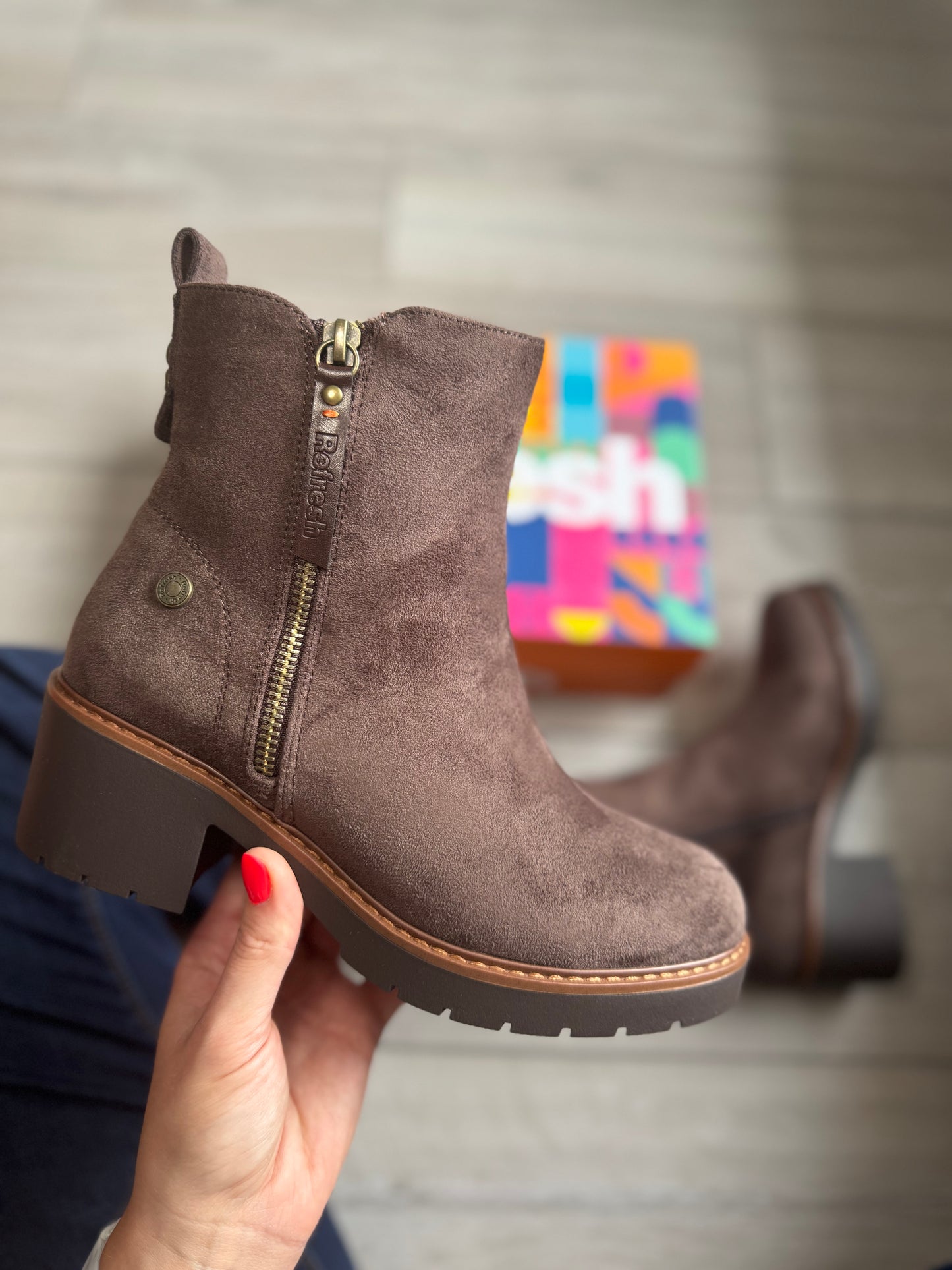 Refresh Brown Boot