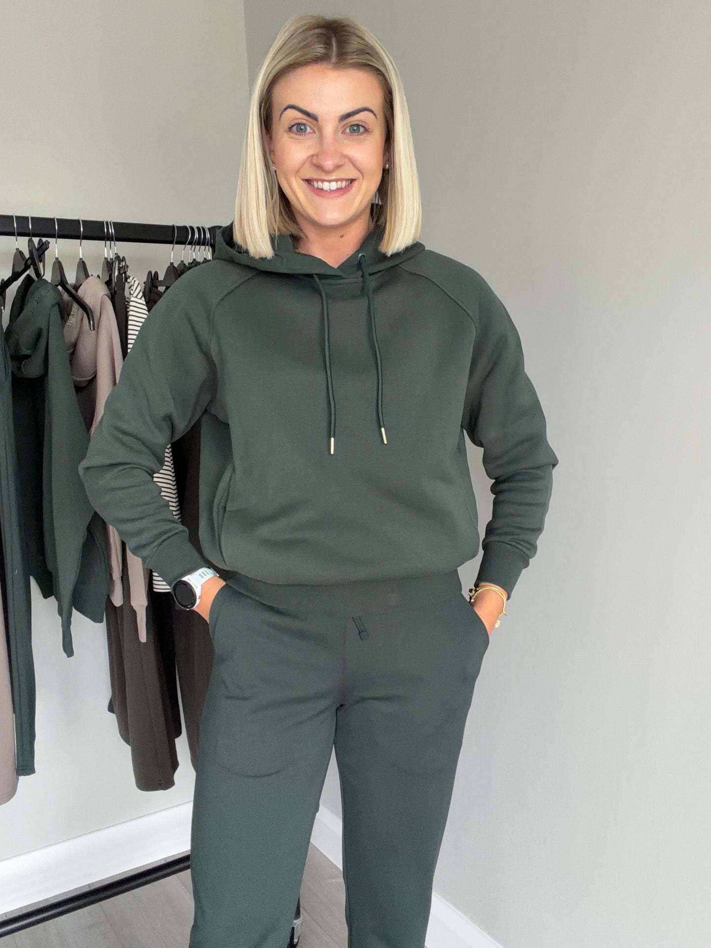 Relax & Renew Clio Forest Hoody