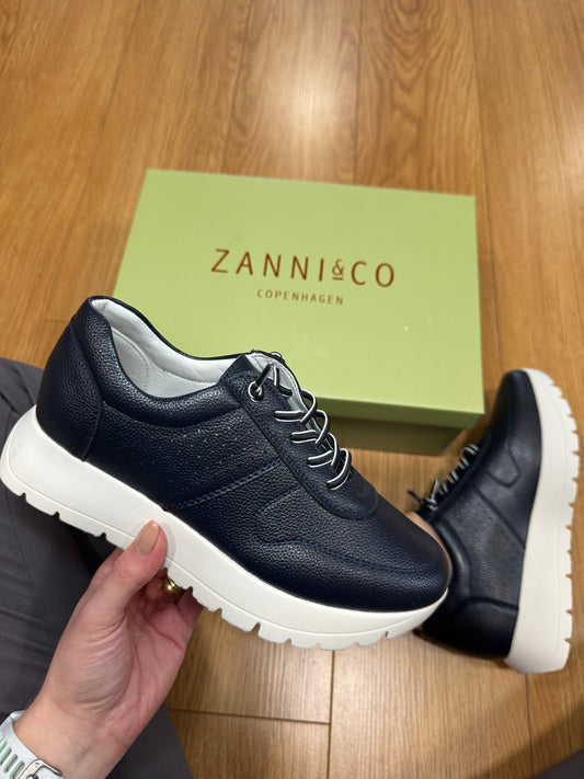 Zanni & Co Kamoeni Cobalt Trainer