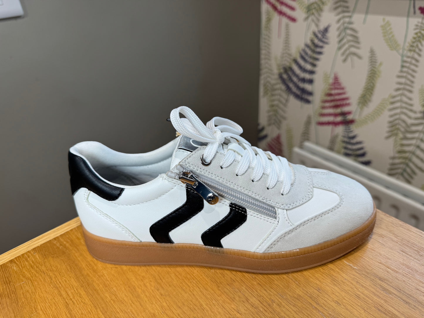 Marco Tozzi White/Black Trainer