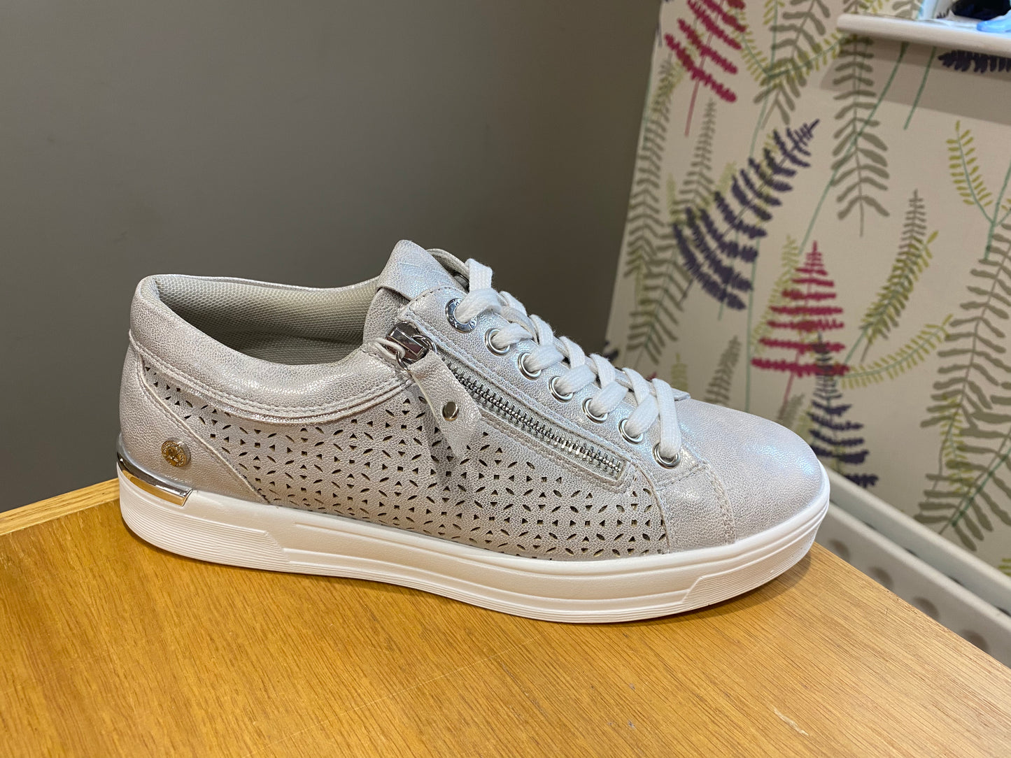XTI Silver Perforated Trainer