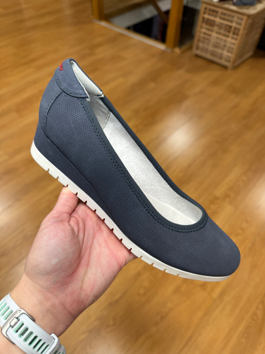 S. Oliver Navy Wedge