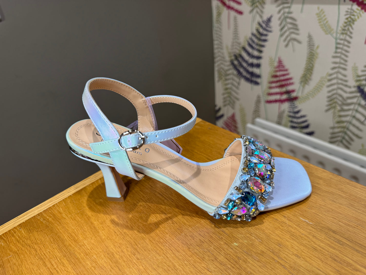 Sorento Glin Sky Blue Gem Sandal