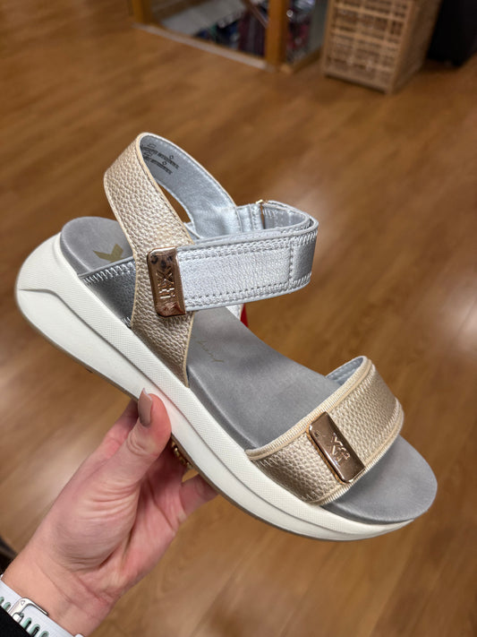 XTI Silver/Gold Wedge Sandal