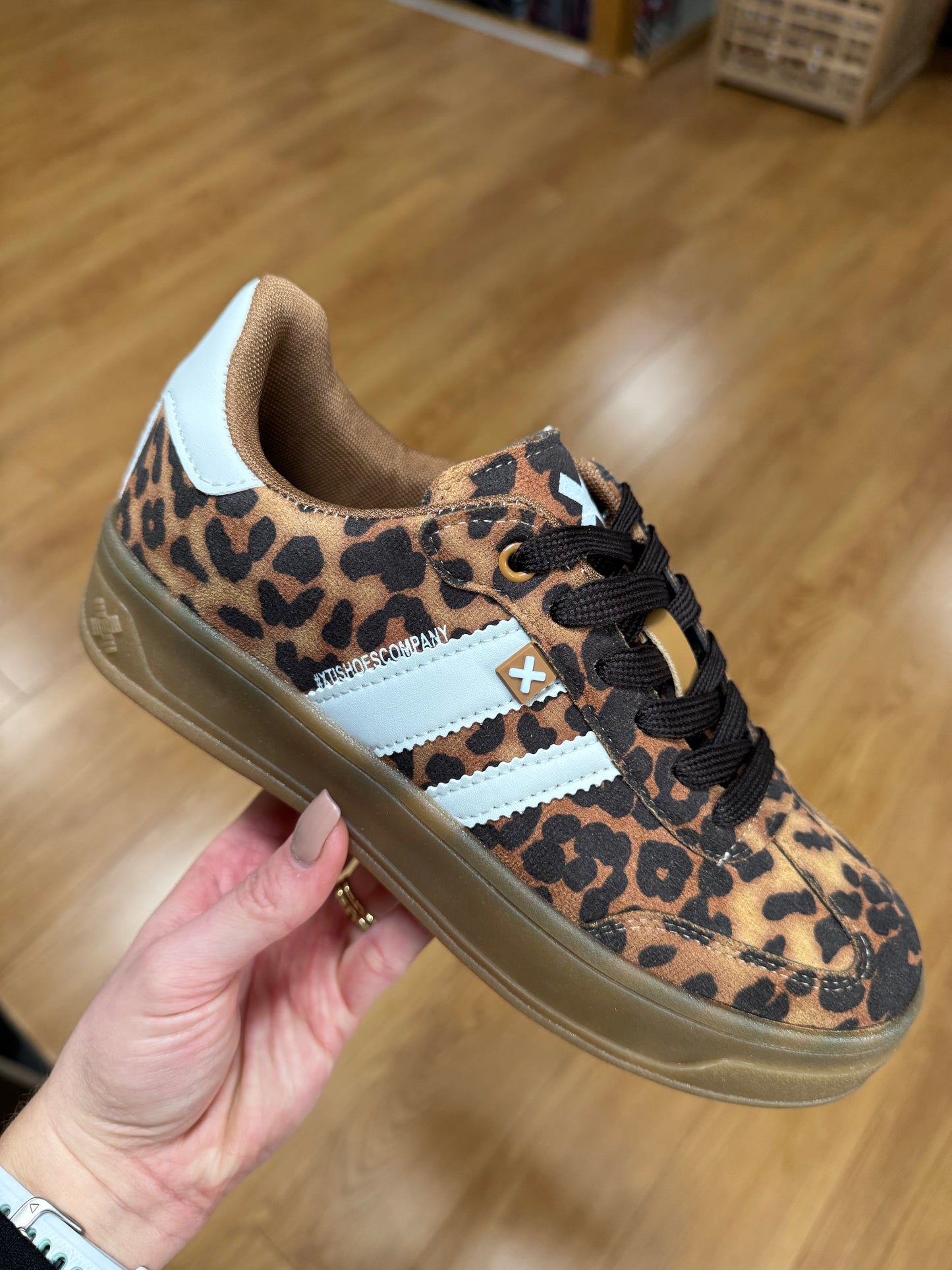 XTI Leopard/Gum Trainer