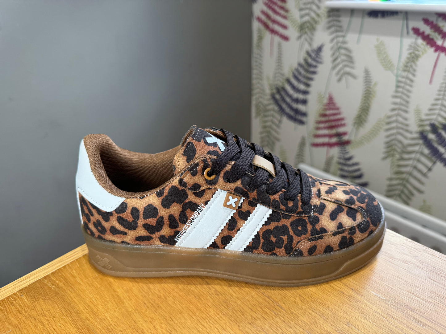 XTI Leopard/Gum Trainer