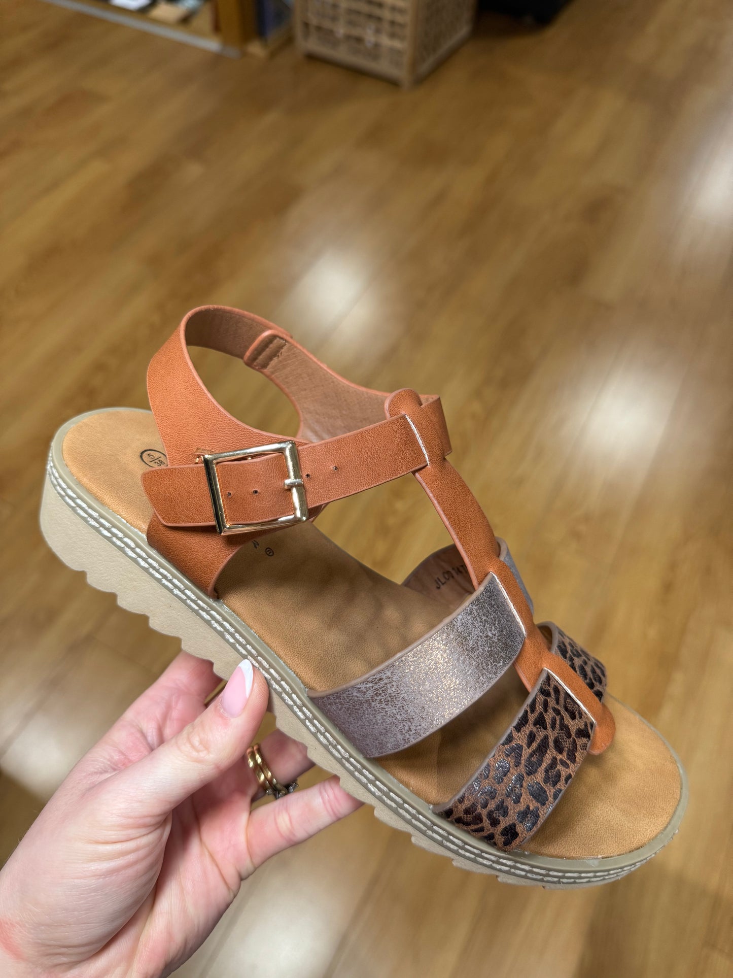 Lunar Jayla Tan Animal Sandal